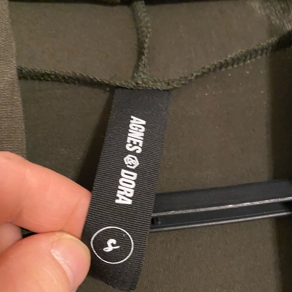 Agnes & Dora Vest - Picture 2 of 5